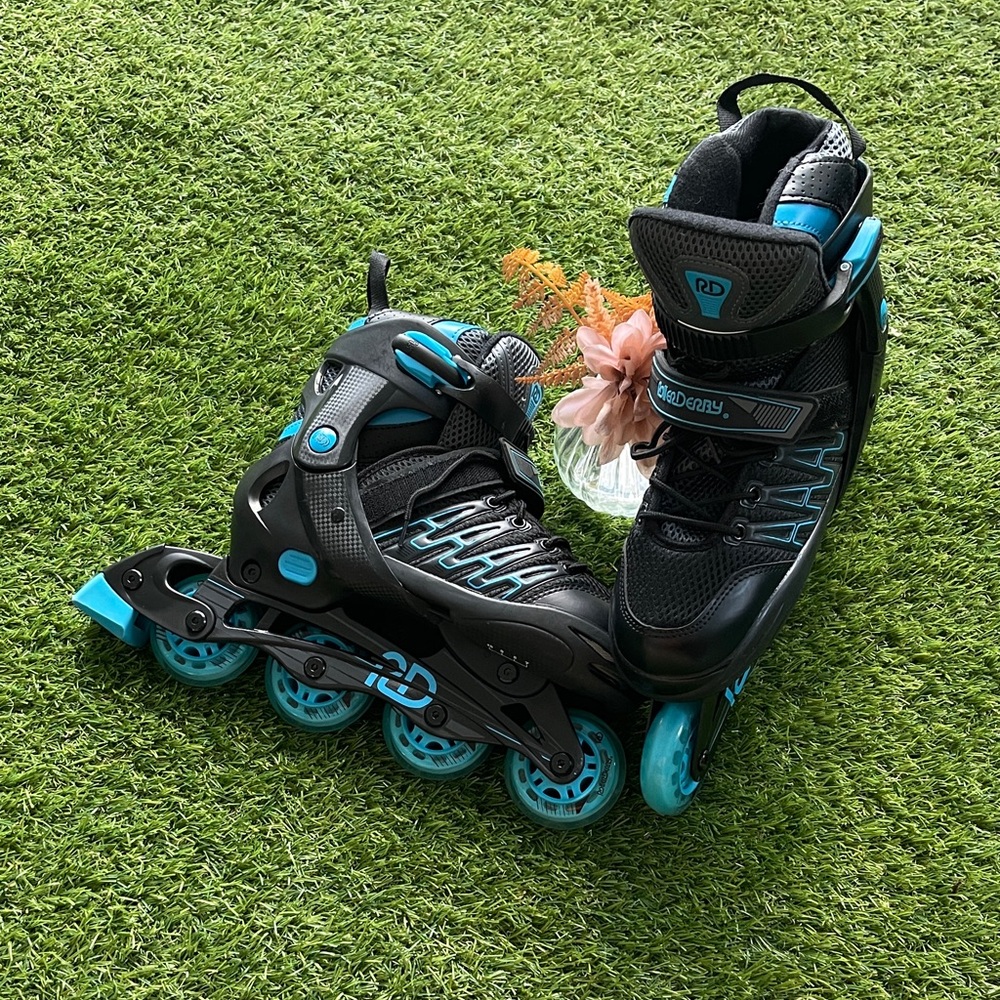 RD Men's Black and Blue Inline Skates